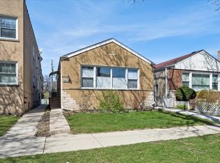 2710 W Berwyn Ave, Chicago, IL