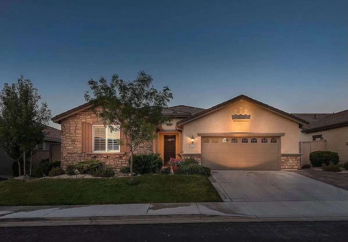 10736 Amber Falls Dr photo 1