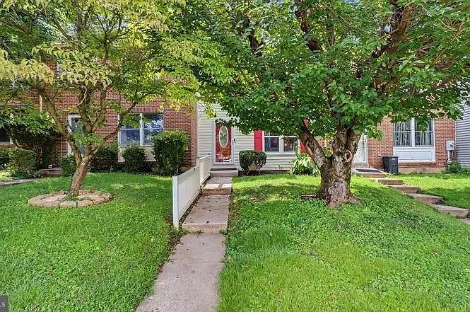 14 Fitzharding Pl