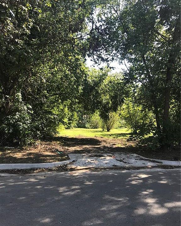 1st image of 1328 SW 23rd St