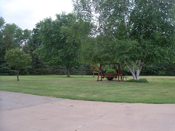 Front yard - pear tree on Lf