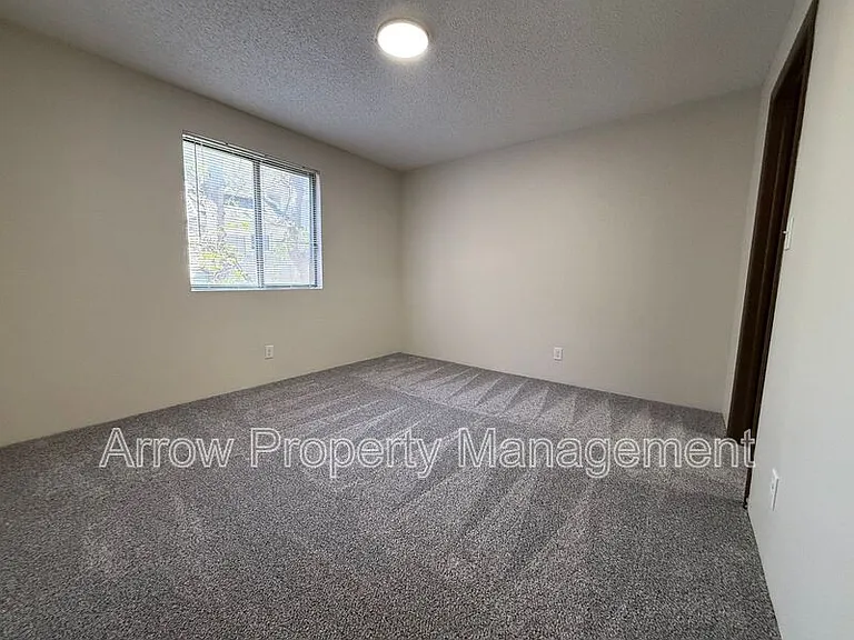 1411 D St #5 — Photo 5