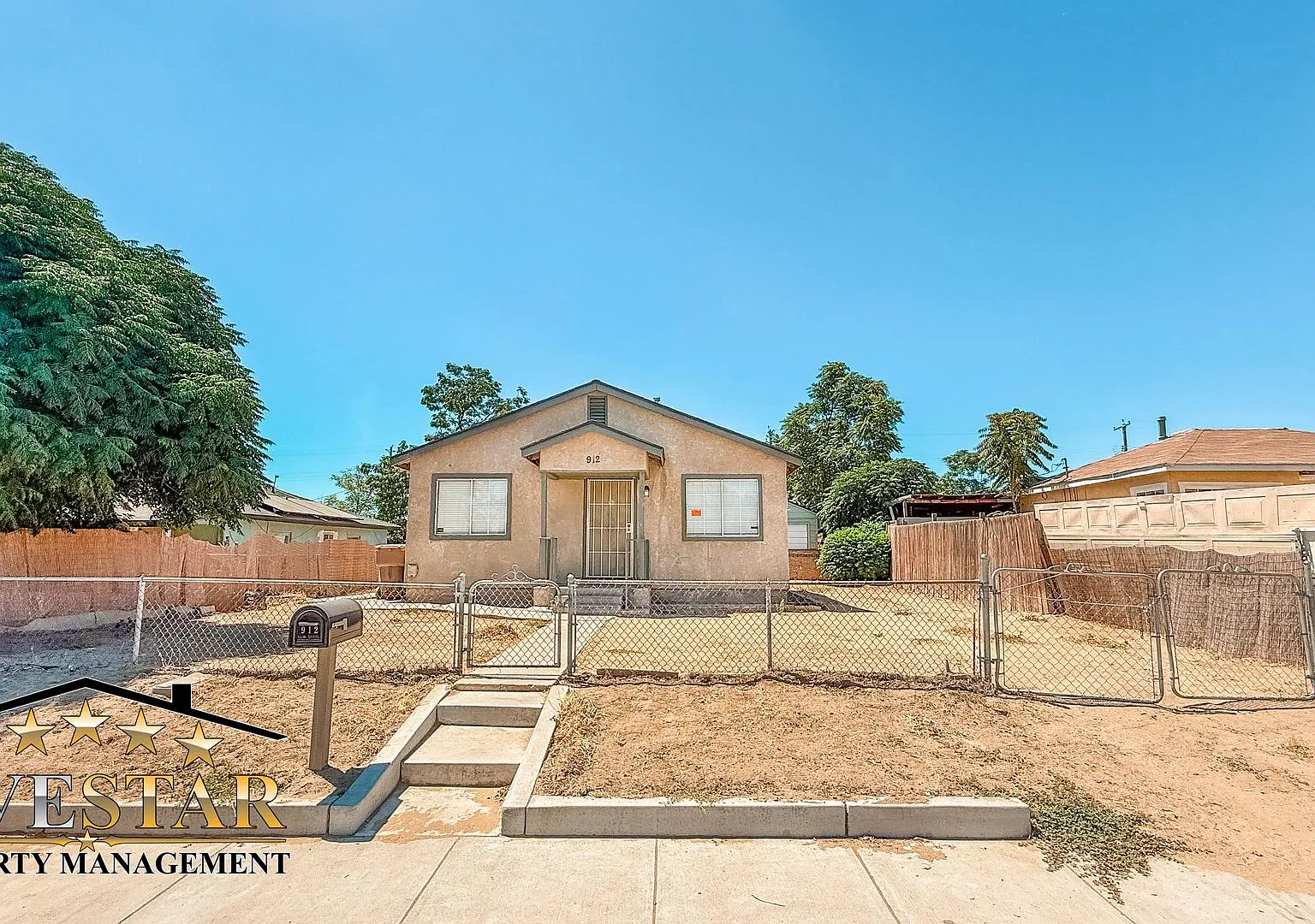 Front House for Rent on 912 Bradshaw Street — Photo 1