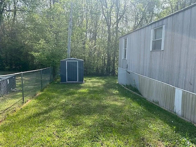 3 bed, 800 sqft, $1,150 — Photo 2