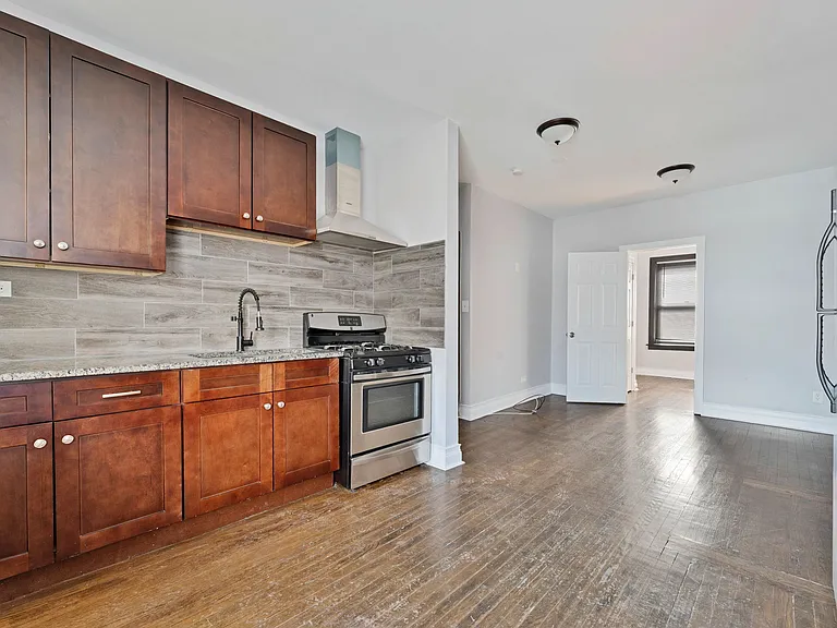 7828 S. Drexel Ave — Photo 8