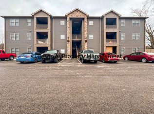 21 Greentree Dr #1-D, Shinnston, WV 26431