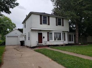 2913 30th St, Rock Island, IL 61201