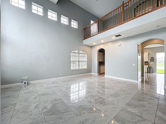 4th image of 2238 Cedar Garden Dr
