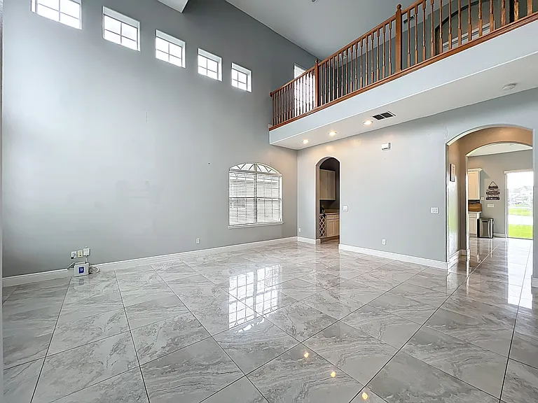 2238 Cedar Garden Dr — Photo 4