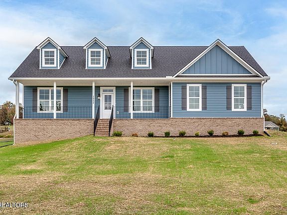 2nd image of 1932 River Mist Cir