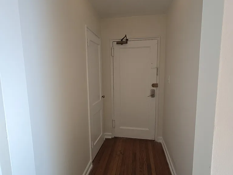 8301 Garland Ave #4 — Photo 5