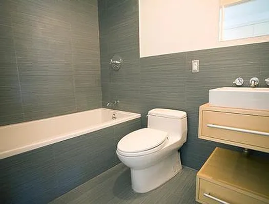 Sold by aptsandlofts.com | media 13