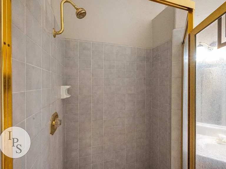 1936 E Quincy Ave — Photo 25