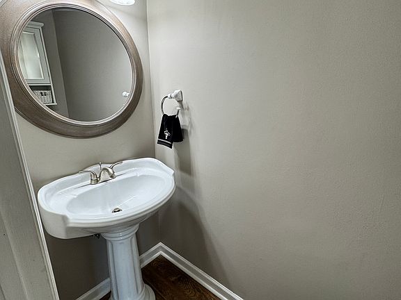 Custom 1/2 bath