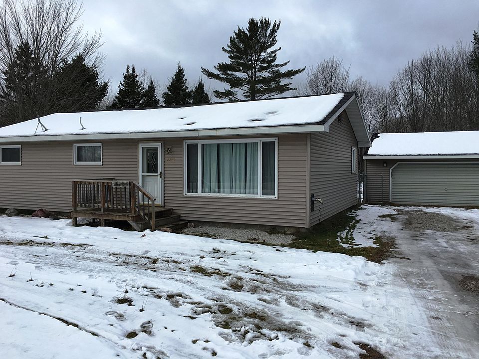 1st image of 2342 Oak St
