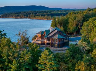 2226 Lake Shore Rd, Essex, NY 12936