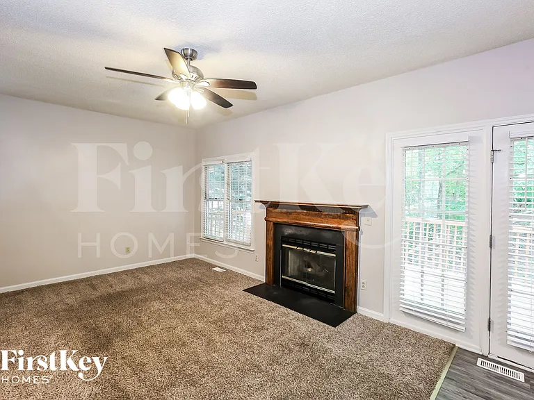 10400 Hellebore Rd — Photo 5