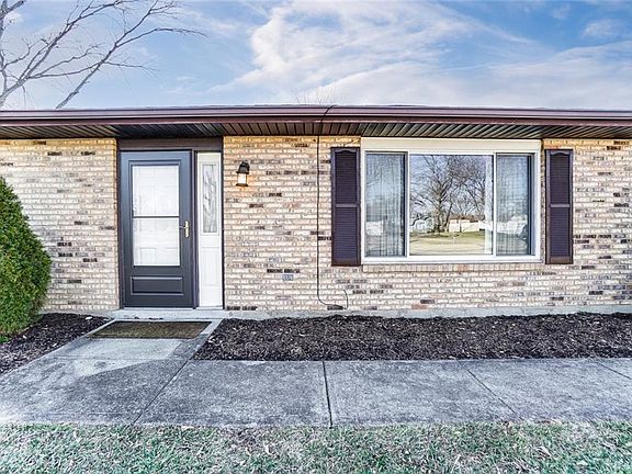 5th image of 2251 Banyon Dr