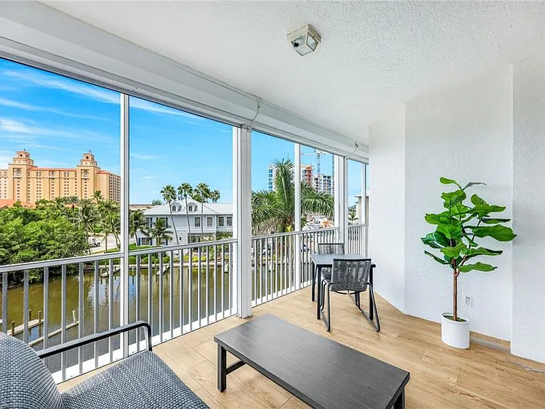 400 Flagship Dr #401 — Photo 22