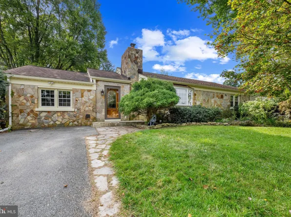 3405 Walnut Dr, Ellicott City, MD 21043