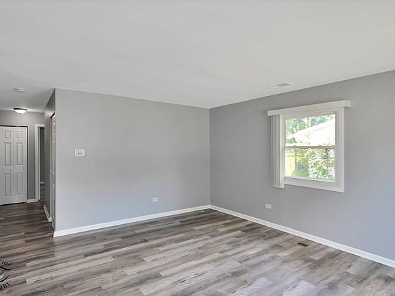 5th image of 1947 Beacon Blvd