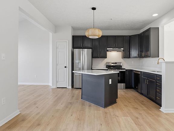 2nd image of 1404 Pangbourne Way