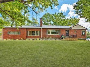 28 Lincord Dr, Saint Louis, MO