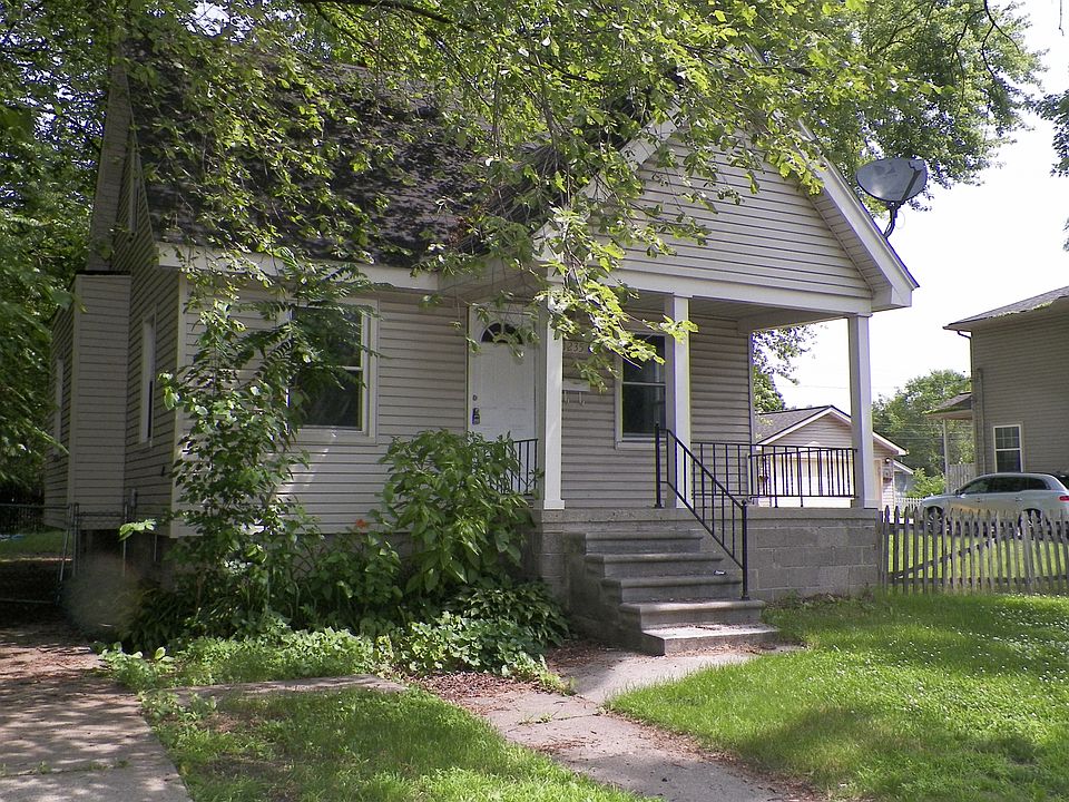 1st image of 1836 E Hayes Ave