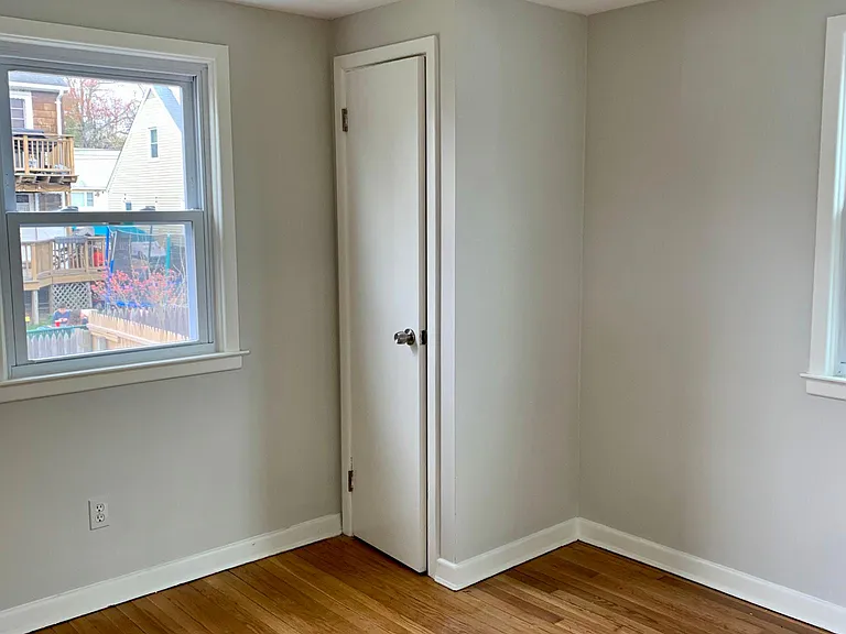 24 Sention Ave — Photo 6