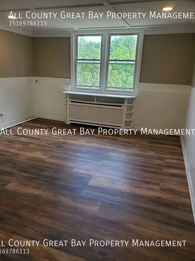 Cozy Two Bedroom Apartment In Huntington Station - Heat And Electric Included — Photo 3