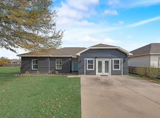 328 Schooner Rd, Gun Barrel City, TX 75156