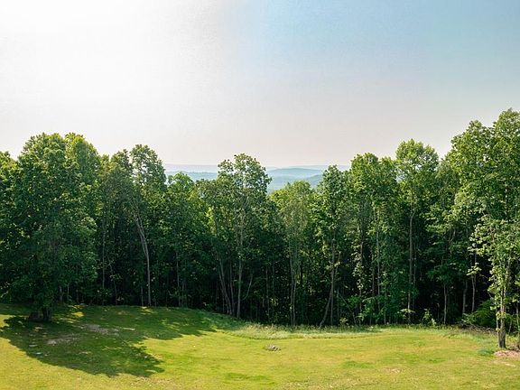 4th image of 7 Quailwood Dr