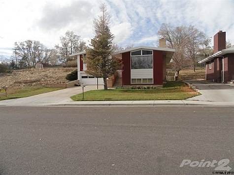 1st image of 351 Hillcrest Way