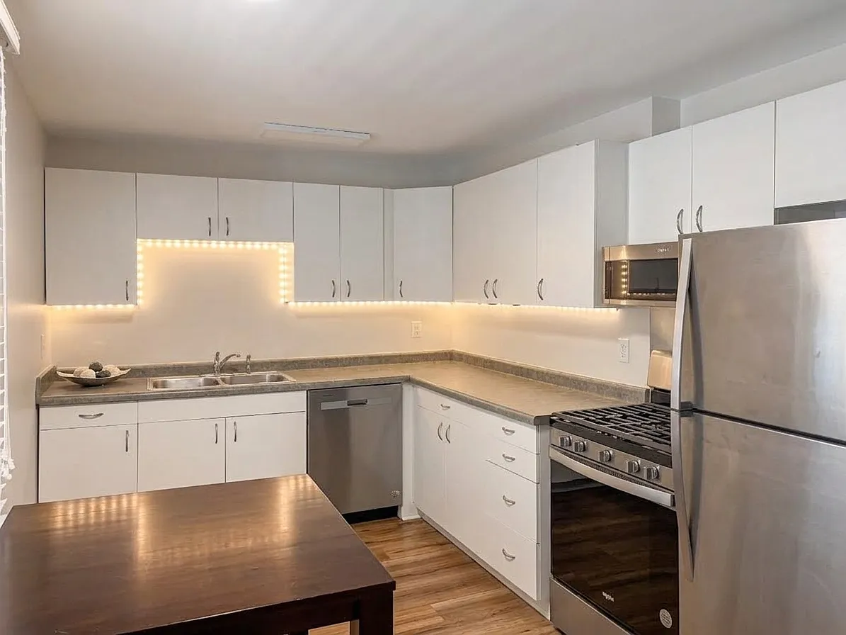 1 bed, 650 sqft, $1,825 — Photo 2