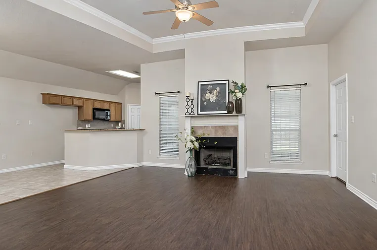 3714 Ridgemont Drive - 1 — Photo 4