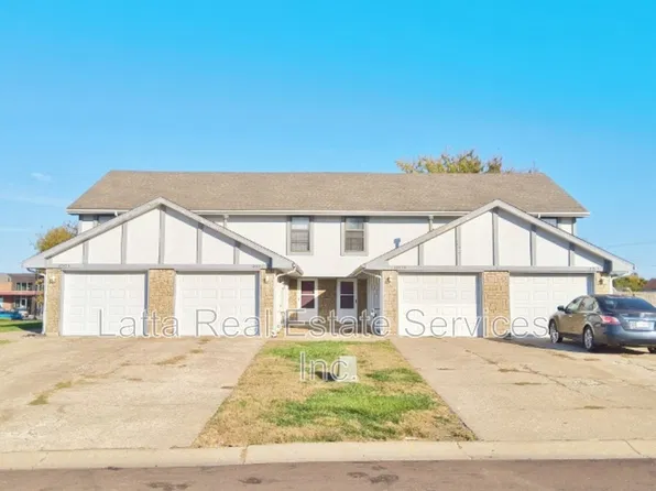 18919 E Manor Dr, Independence, MO 64058