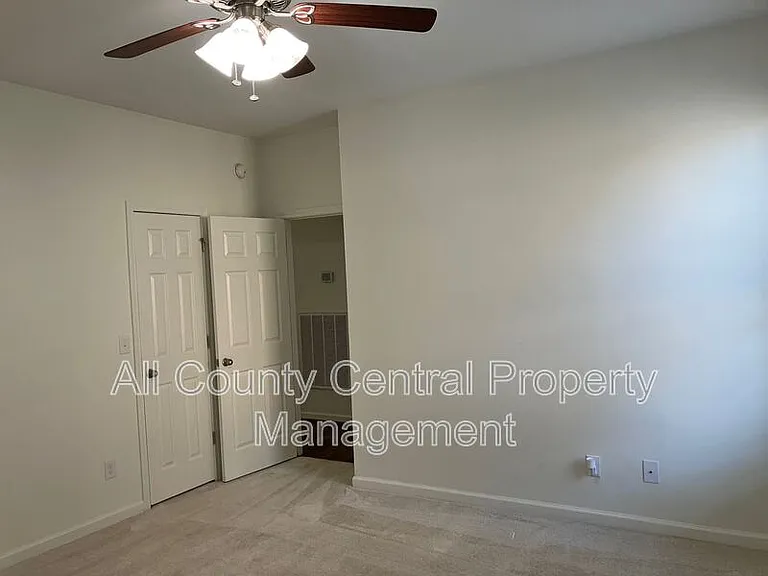 1001 Aronimink Dr — Photo 12