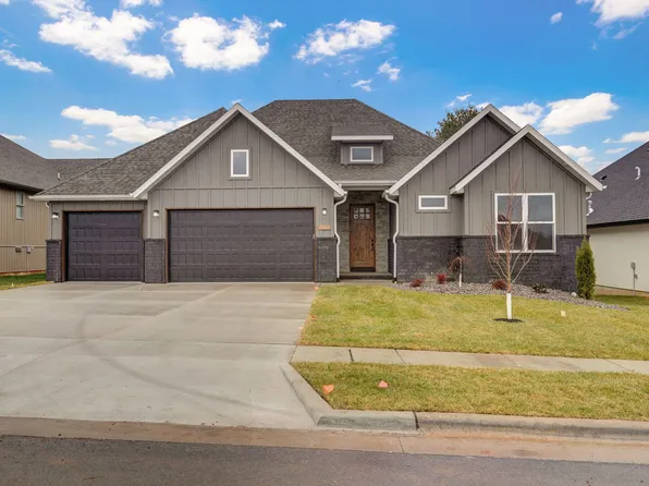 3025 W Edward Street, Springfield, MO 65810