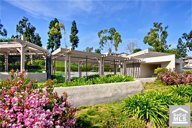 Ridge Manor Way — Photo 5