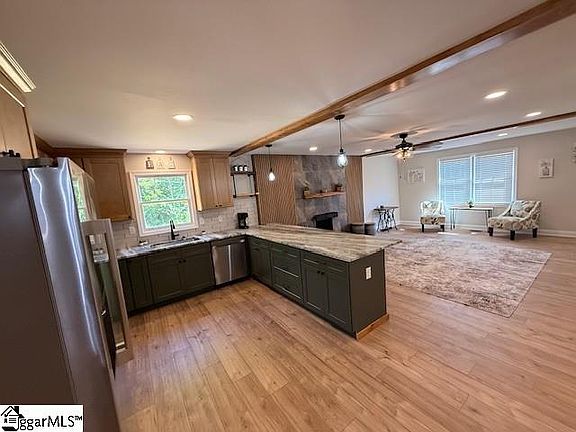 4th image of 653 Enoree Rd