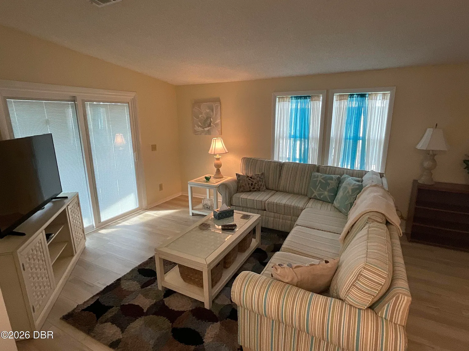 2 bed, 2.0 bath, 1170 sqft, $1,600 — Photo 4