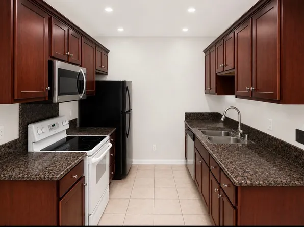 255 S 2nd St S #17, El Cajon, CA 92019