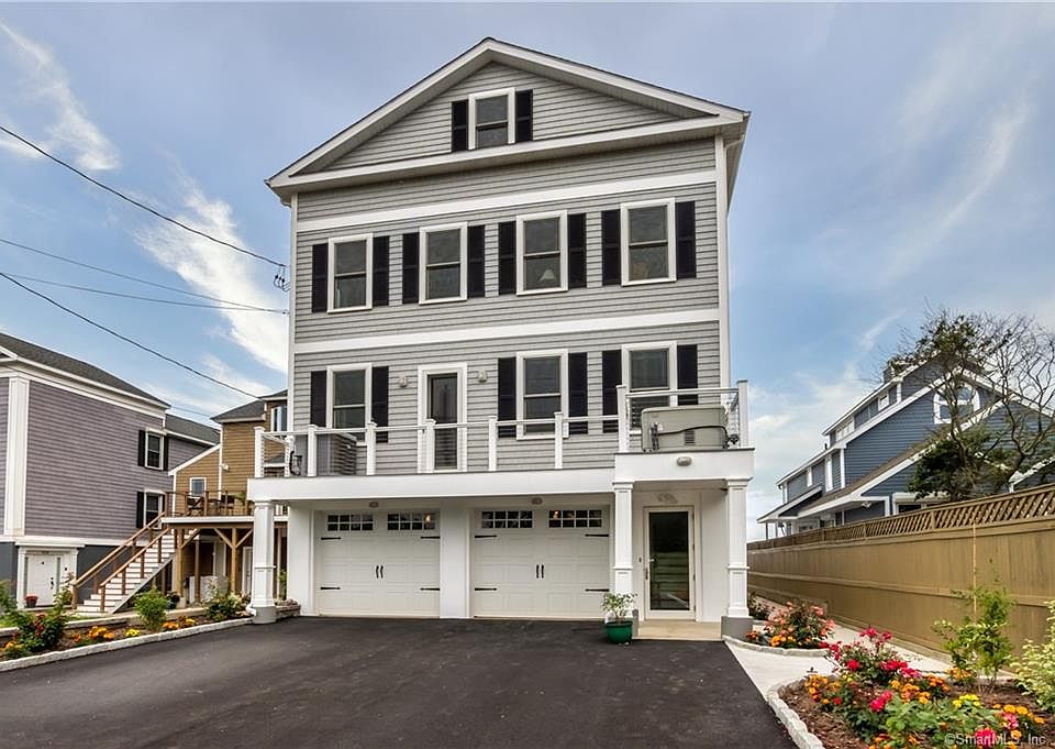 1st image of 356 Cosey Beach Ave