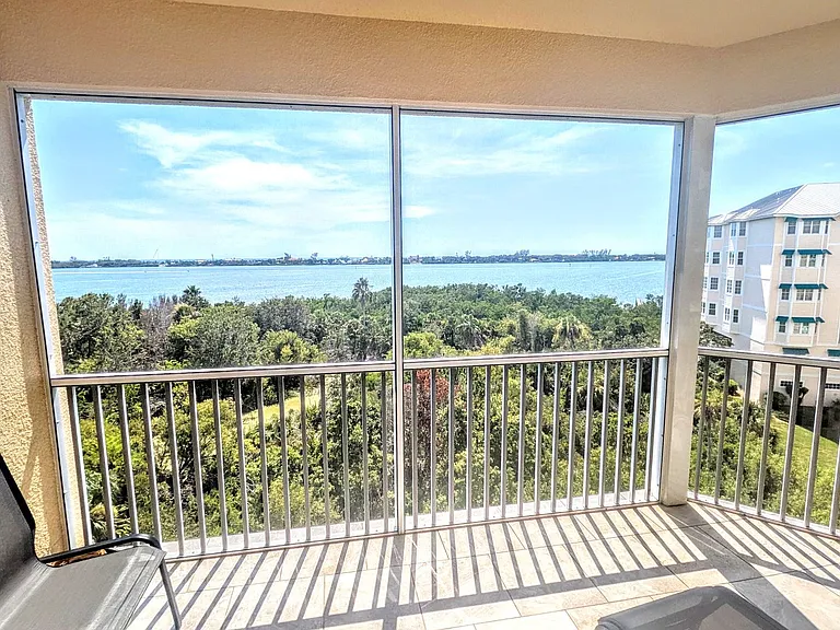 260 Hidden Bay Dr #504 — Photo 9
