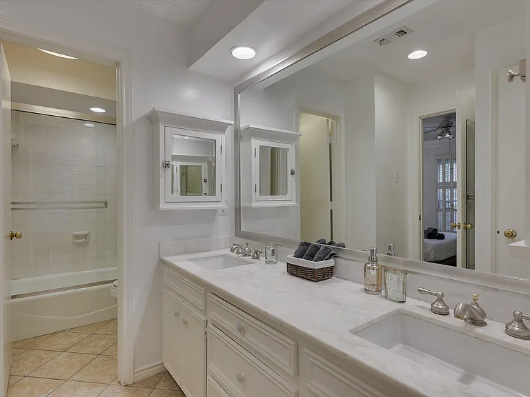 6507 Clubhouse Cir — Photo 31