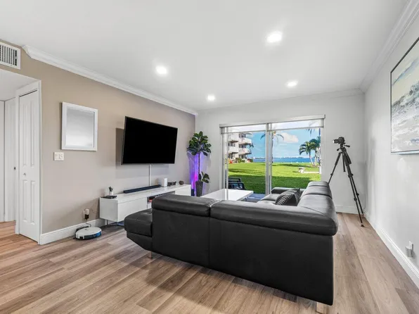 311 E Ocean Ave APT 103, Lantana, FL 33462