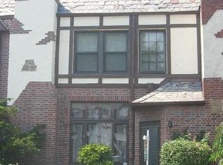 9213 68th Ave, Forest Hills, NY 11375