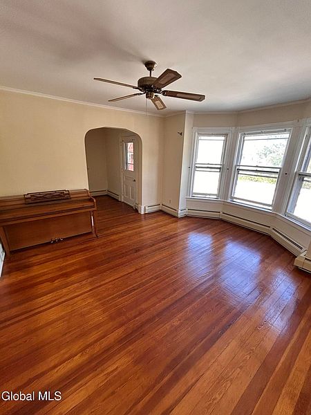 5th image of 5 Ingersoll Avenue