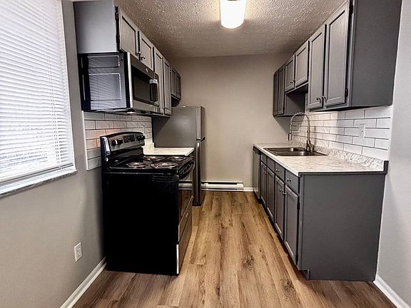 2nd image of 521 S Main St APT 4