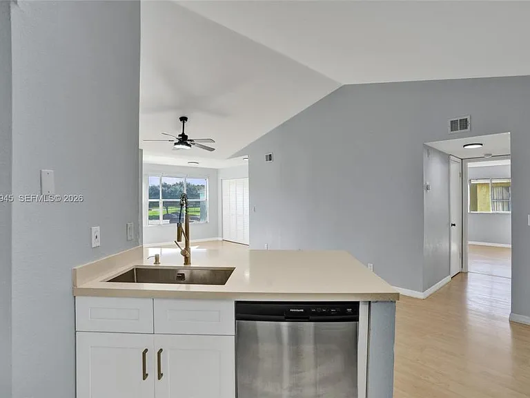 12760 Vista Isles Dr — Photo 5